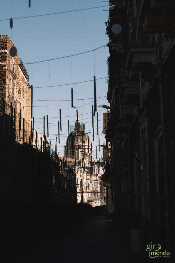 Giro Nel Mondo Apartments Catania Luaran gambar