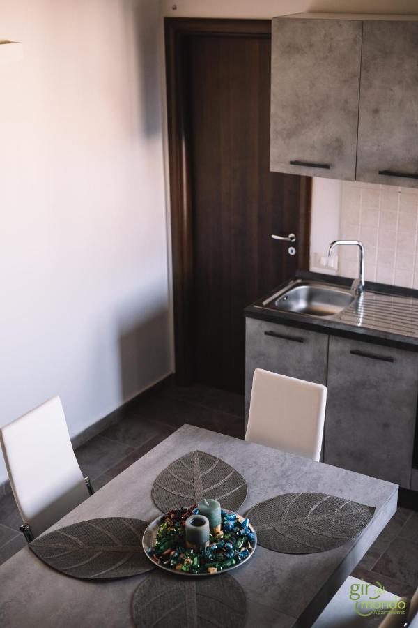 Giro Nel Mondo Apartments Catania Luaran gambar