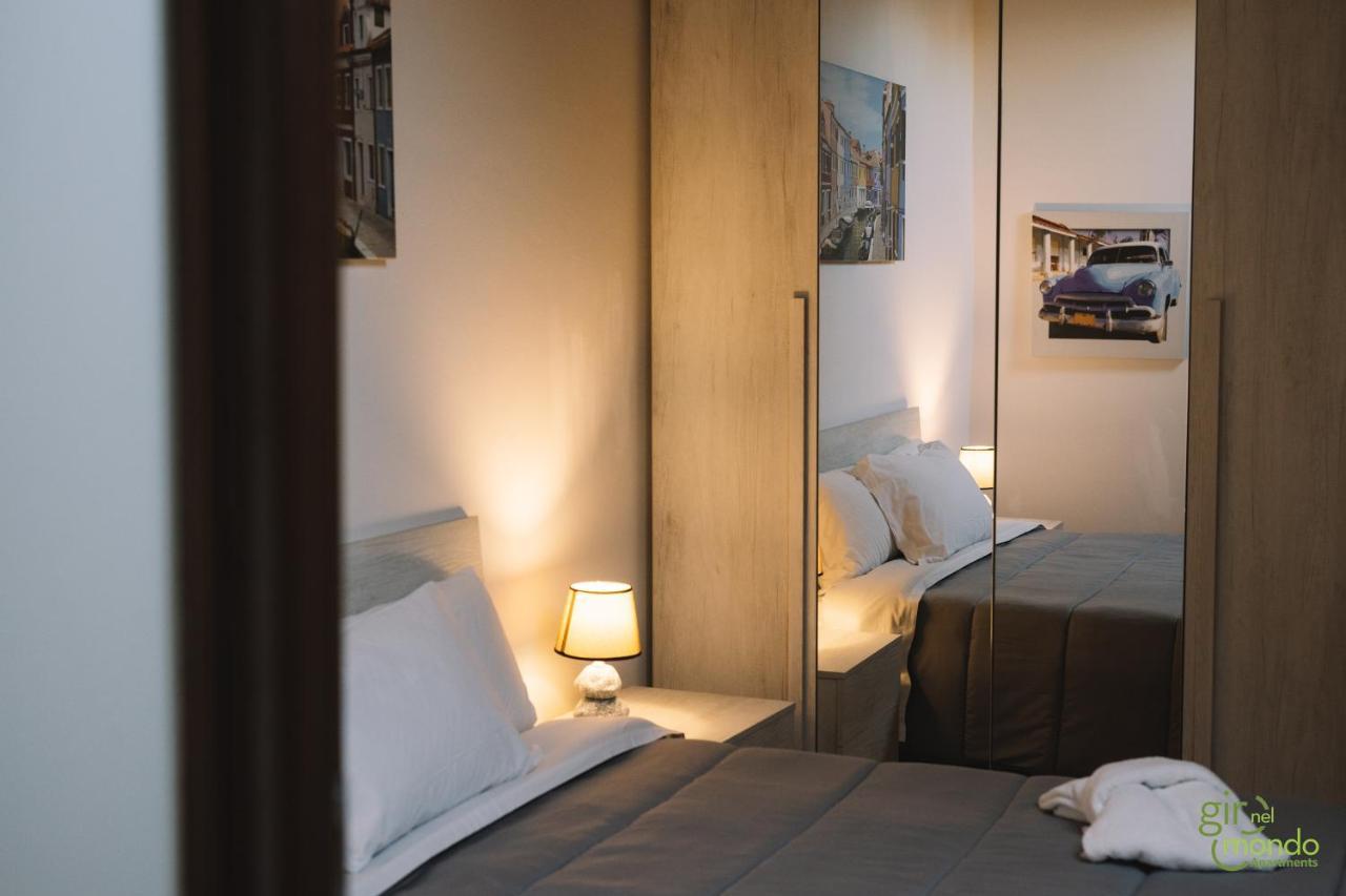 Giro Nel Mondo Apartments Catania Luaran gambar