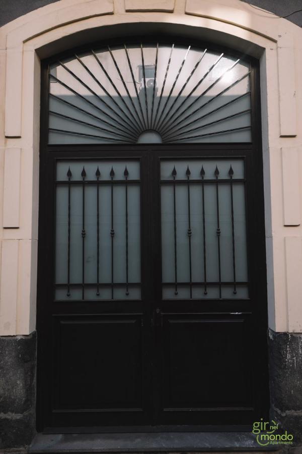 Giro Nel Mondo Apartments Catania Luaran gambar
