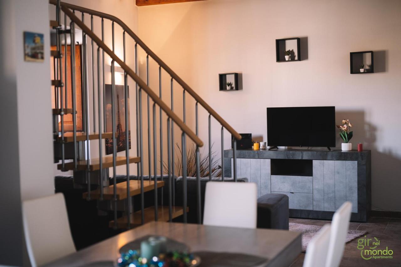 Giro Nel Mondo Apartments Catania Luaran gambar